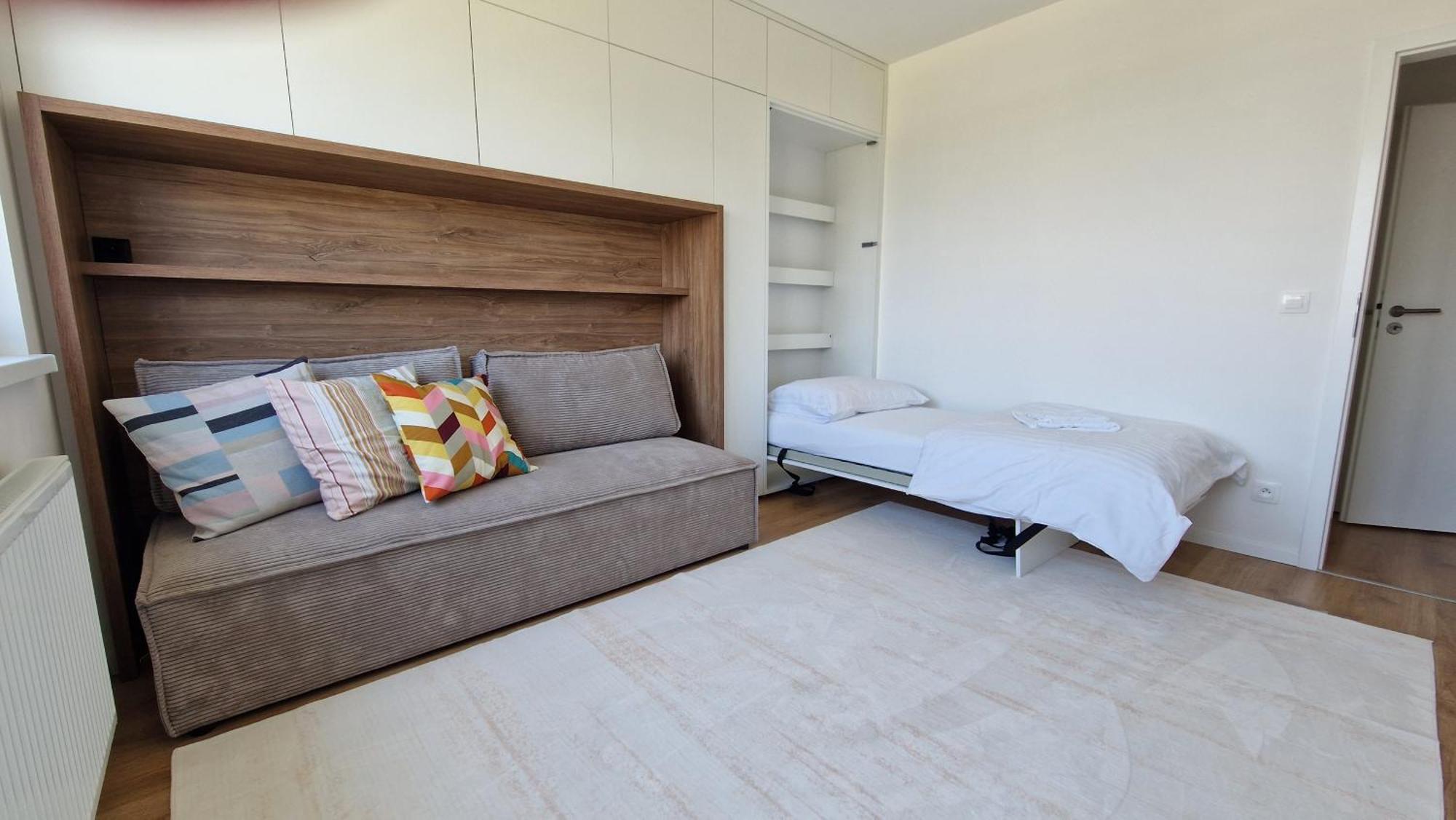 Appartement 3 With Parking, Air Condition Near Airport